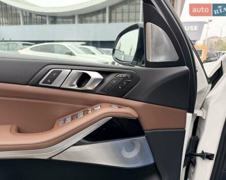 Білий БМВ X7, об'ємом двигуна 3 л та пробігом 1 тис. км за 153500 $, фото 19 на Automoto.ua