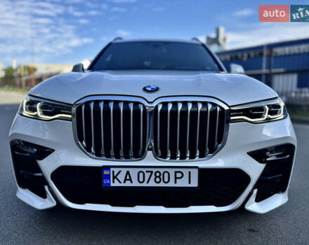 Белый БМВ X7, объемом двигателя 3 л и пробегом 75 тыс. км за 74000 $, фото 1 на Automoto.ua