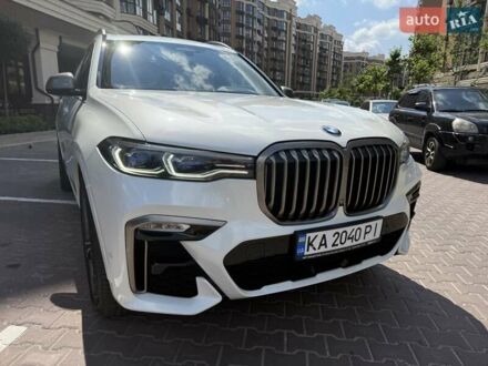 БМВ X7 2020 в Киеве на Automoto.ua Белый БМВ X7, объемом двигателя 2.99 л и пробегом 183 тыс. км за 62400 $, фото 1 на Automoto.ua