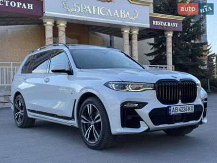 БМВ X7 2020 в Тернополе на Automoto.ua Белый БМВ X7, объемом двигателя 2.99 л и пробегом 95 тыс. км за 76000 $, фото 1 на Automoto.ua