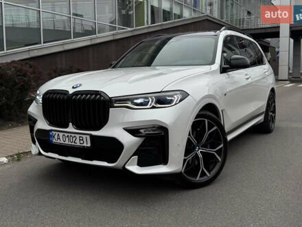БМВ X7 2020 в Киеве на Automoto.ua Белый БМВ X7, объемом двигателя 4.39 л и пробегом 50 тыс. км за 87500 $, фото 1 на Automoto.ua