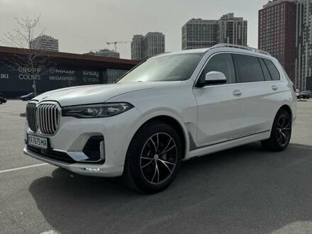 Белый БМВ X7, объемом двигателя 3 л и пробегом 14 тыс. км за 72500 $, фото 1 на Automoto.ua