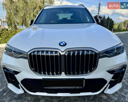 Белый БМВ X7, объемом двигателя 4.4 л и пробегом 16 тыс. км за 115500 $, фото 1 на Automoto.ua