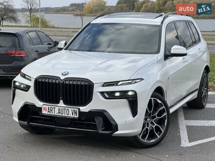 БМВ X7 2023 в Виннице на Automoto.ua Белый БМВ X7, объемом двигателя 3 л и пробегом 115 тыс. км за 115000 $, фото 1 на Automoto.ua