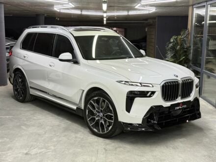Белый БМВ X7, объемом двигателя 3 л и пробегом 48 тыс. км за 123000 $, фото 1 на Automoto.ua
