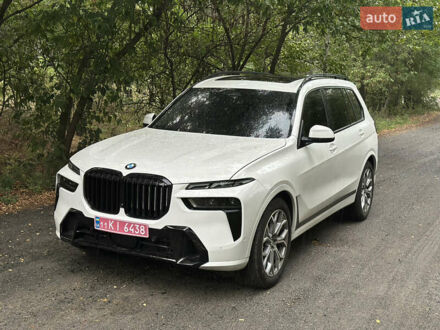 БМВ X7 2023 в Кременчуге на Automoto.ua Белый БМВ X7, объемом двигателя 3 л и пробегом 11 тыс. км за 100000 $, фото 1 на Automoto.ua