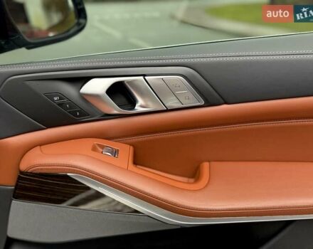 Бежевый БМВ X7, объемом двигателя 3 л и пробегом 118 тыс. км за 64700 $, фото 29 на Automoto.ua