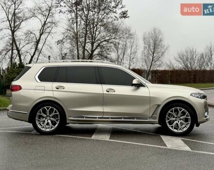 Бежевый БМВ X7, объемом двигателя 3 л и пробегом 118 тыс. км за 64700 $, фото 22 на Automoto.ua