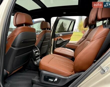 Бежевый БМВ X7, объемом двигателя 3 л и пробегом 118 тыс. км за 64700 $, фото 51 на Automoto.ua