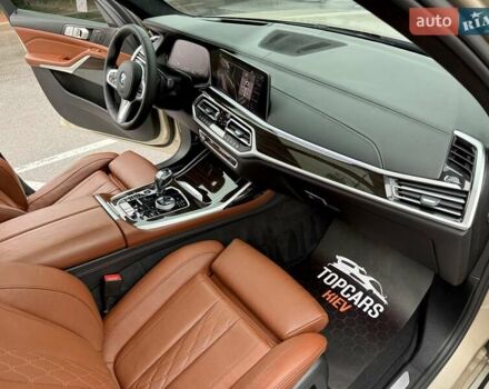 Бежевый БМВ X7, объемом двигателя 3 л и пробегом 118 тыс. км за 64700 $, фото 33 на Automoto.ua