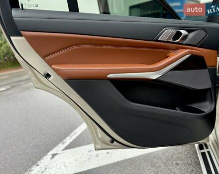 Бежевый БМВ X7, объемом двигателя 3 л и пробегом 118 тыс. км за 64700 $, фото 49 на Automoto.ua