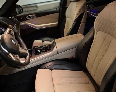 Черный БМВ X7, объемом двигателя 4.39 л и пробегом 93 тыс. км за 85000 $, фото 5 на Automoto.ua
