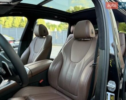 Черный БМВ X7, объемом двигателя 3 л и пробегом 59 тыс. км за 74900 $, фото 20 на Automoto.ua
