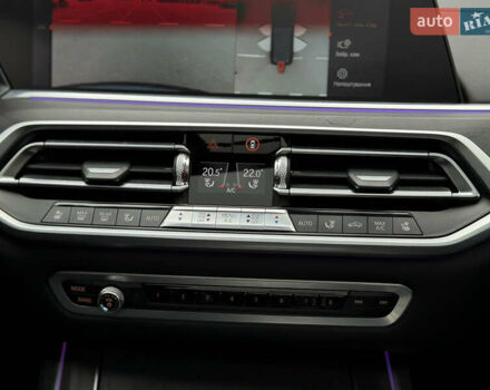 Черный БМВ X7, объемом двигателя 3 л и пробегом 115 тыс. км за 58000 $, фото 29 на Automoto.ua