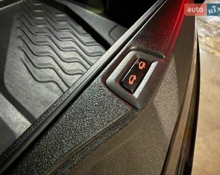 Чорний БМВ X7, об'ємом двигуна 3 л та пробігом 112 тис. км за 83000 $, фото 7 на Automoto.ua