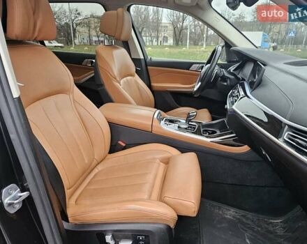 Чорний БМВ X7, об'ємом двигуна 0 л та пробігом 185 тис. км за 49500 $, фото 29 на Automoto.ua
