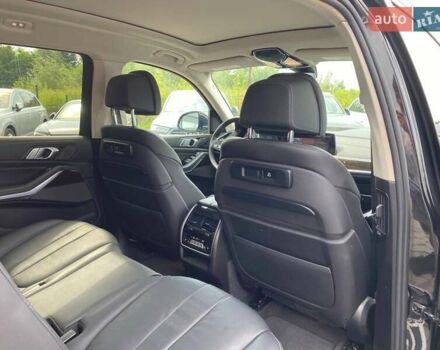 Черный БМВ X7, объемом двигателя 3 л и пробегом 37 тыс. км за 57900 $, фото 30 на Automoto.ua