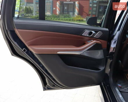 Черный БМВ X7, объемом двигателя 3 л и пробегом 115 тыс. км за 77900 $, фото 36 на Automoto.ua