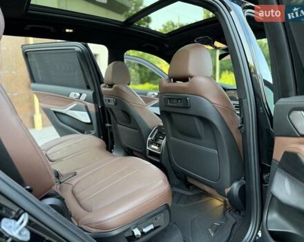 Черный БМВ X7, объемом двигателя 3 л и пробегом 59 тыс. км за 74900 $, фото 36 на Automoto.ua