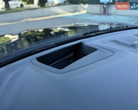 Черный БМВ X7, объемом двигателя 3 л и пробегом 59 тыс. км за 74900 $, фото 26 на Automoto.ua