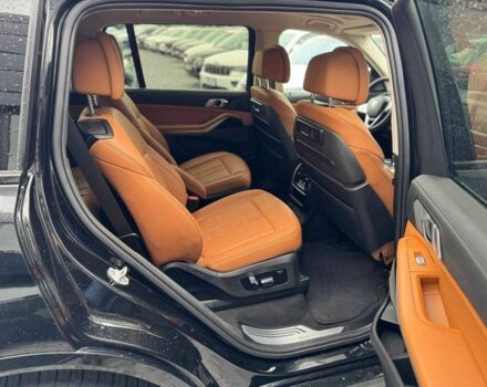 Черный БМВ X7, объемом двигателя 3 л и пробегом 120 тыс. км за 55000 $, фото 15 на Automoto.ua