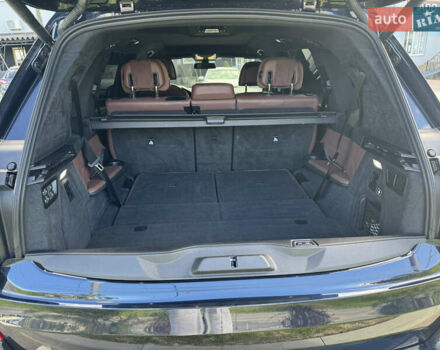 Черный БМВ X7, объемом двигателя 4.39 л и пробегом 223 тыс. км за 59500 $, фото 21 на Automoto.ua
