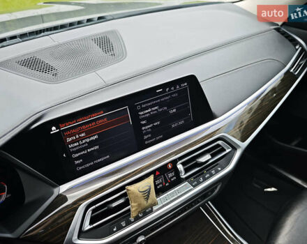 Чорний БМВ X7, об'ємом двигуна 3 л та пробігом 192 тис. км за 54700 $, фото 20 на Automoto.ua