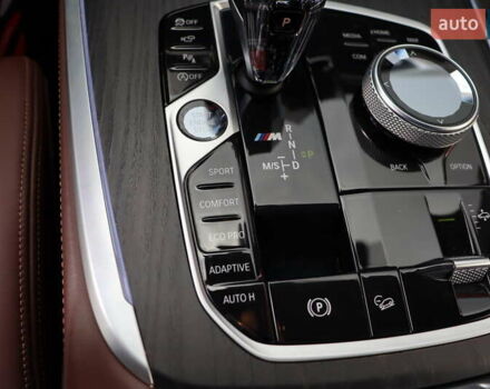 Черный БМВ X7, объемом двигателя 3 л и пробегом 115 тыс. км за 77900 $, фото 33 на Automoto.ua