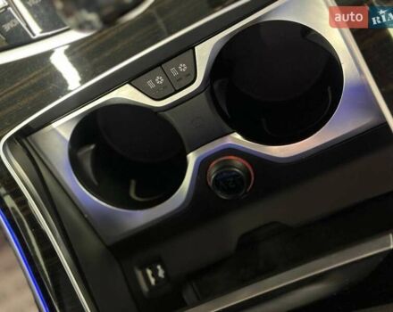 Чорний БМВ X7, об'ємом двигуна 4.39 л та пробігом 129 тис. км за 60990 $, фото 28 на Automoto.ua