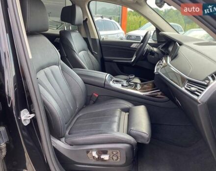 Черный БМВ X7, объемом двигателя 3 л и пробегом 37 тыс. км за 57900 $, фото 32 на Automoto.ua