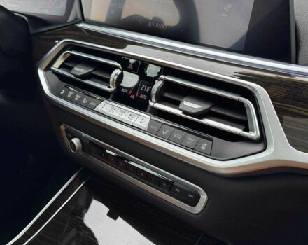 Черный БМВ X7, объемом двигателя 3 л и пробегом 120 тыс. км за 55000 $, фото 23 на Automoto.ua