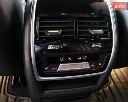 Черный БМВ X7, объемом двигателя 3 л и пробегом 115 тыс. км за 77900 $, фото 41 на Automoto.ua