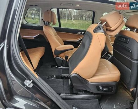Чорний БМВ X7, об'ємом двигуна 0 л та пробігом 185 тис. км за 49500 $, фото 21 на Automoto.ua
