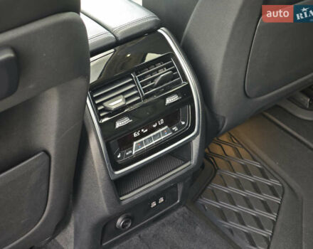 Чорний БМВ X7, об'ємом двигуна 3 л та пробігом 192 тис. км за 54700 $, фото 30 на Automoto.ua