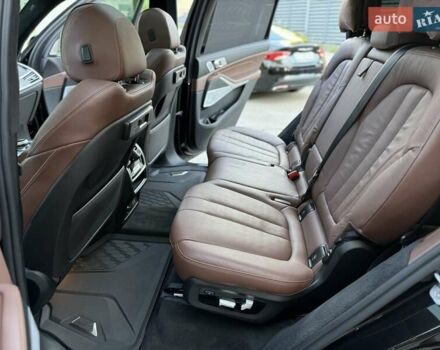 Черный БМВ X7, объемом двигателя 3 л и пробегом 59 тыс. км за 74900 $, фото 31 на Automoto.ua