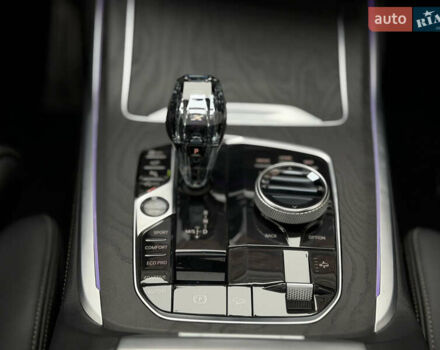 Черный БМВ X7, объемом двигателя 3 л и пробегом 115 тыс. км за 58000 $, фото 28 на Automoto.ua