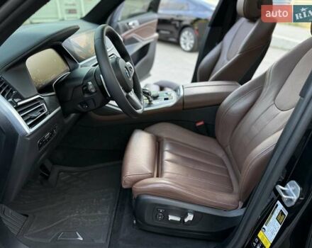 Черный БМВ X7, объемом двигателя 3 л и пробегом 59 тыс. км за 74900 $, фото 24 на Automoto.ua