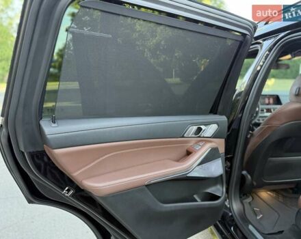 Черный БМВ X7, объемом двигателя 3 л и пробегом 59 тыс. км за 74900 $, фото 34 на Automoto.ua