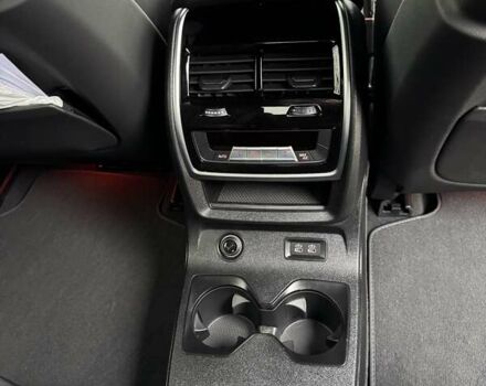 Черный БМВ X7, объемом двигателя 4.39 л и пробегом 38 тыс. км за 65000 $, фото 39 на Automoto.ua