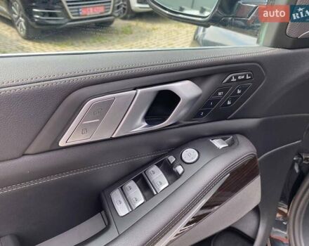 Черный БМВ X7, объемом двигателя 3 л и пробегом 37 тыс. км за 57900 $, фото 11 на Automoto.ua