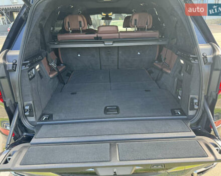 Черный БМВ X7, объемом двигателя 4.39 л и пробегом 223 тыс. км за 59500 $, фото 20 на Automoto.ua