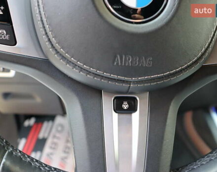 Черный БМВ X7, объемом двигателя 3 л и пробегом 115 тыс. км за 77900 $, фото 24 на Automoto.ua