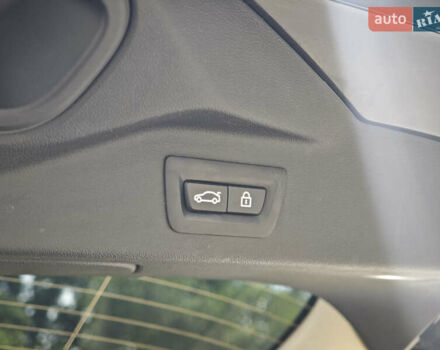 Чорний БМВ X7, об'ємом двигуна 3 л та пробігом 192 тис. км за 54700 $, фото 39 на Automoto.ua