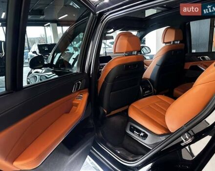 Чорний БМВ X7, об'ємом двигуна 4.39 л та пробігом 129 тис. км за 60990 $, фото 31 на Automoto.ua
