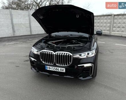 Черный БМВ X7, объемом двигателя 3 л и пробегом 38 тыс. км за 67000 $, фото 41 на Automoto.ua