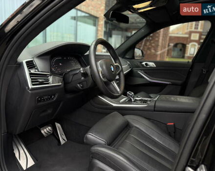 Черный БМВ X7, объемом двигателя 3 л и пробегом 115 тыс. км за 58000 $, фото 36 на Automoto.ua