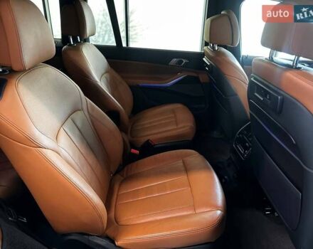 Чорний БМВ X7, об'ємом двигуна 4.39 л та пробігом 129 тис. км за 60990 $, фото 36 на Automoto.ua