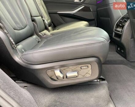 Черный БМВ X7, объемом двигателя 3 л и пробегом 37 тыс. км за 57900 $, фото 31 на Automoto.ua