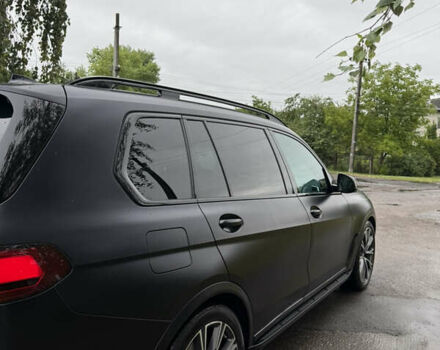 Черный БМВ X7, объемом двигателя 2.99 л и пробегом 105 тыс. км за 78000 $, фото 3 на Automoto.ua