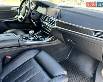 Черный БМВ X7, объемом двигателя 3 л и пробегом 195 тыс. км за 53300 $, фото 31 на Automoto.ua